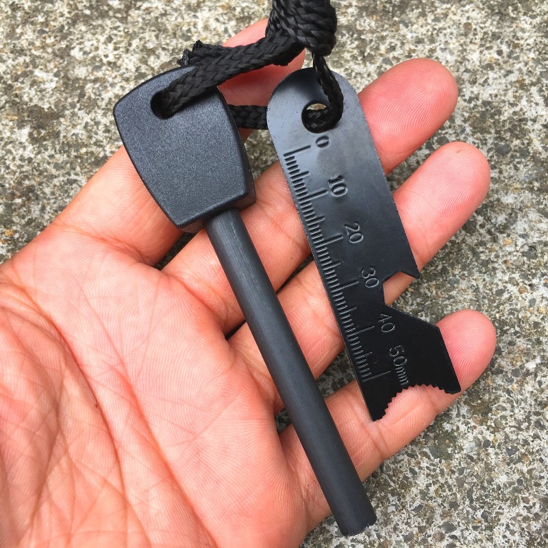Outdoor Survival Fire Starter  - Ferro Rod Striker ulasan dan harga