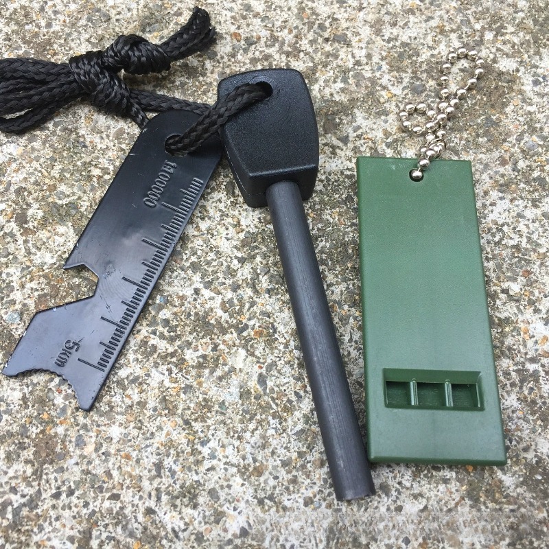 Outdoor Survival Fire Starter  - Ferro Rod Striker ulasan dan harga